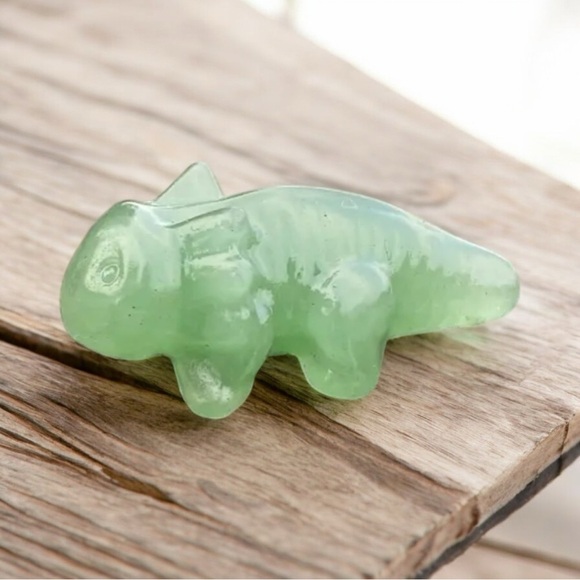 1pc Crystal Axolotl Carved Miniature Figurine - Picture 7 of 7